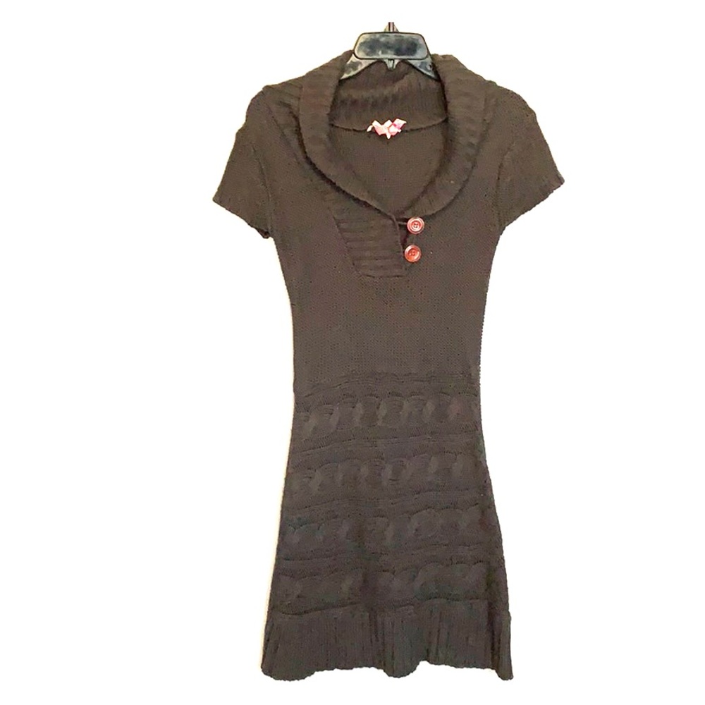 Grey short sleeved dress